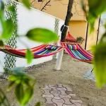 Cozy Hideout - Condo Hotel